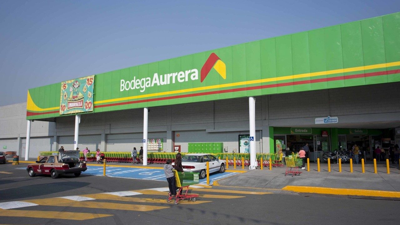 US WhatsApp account cleaning application